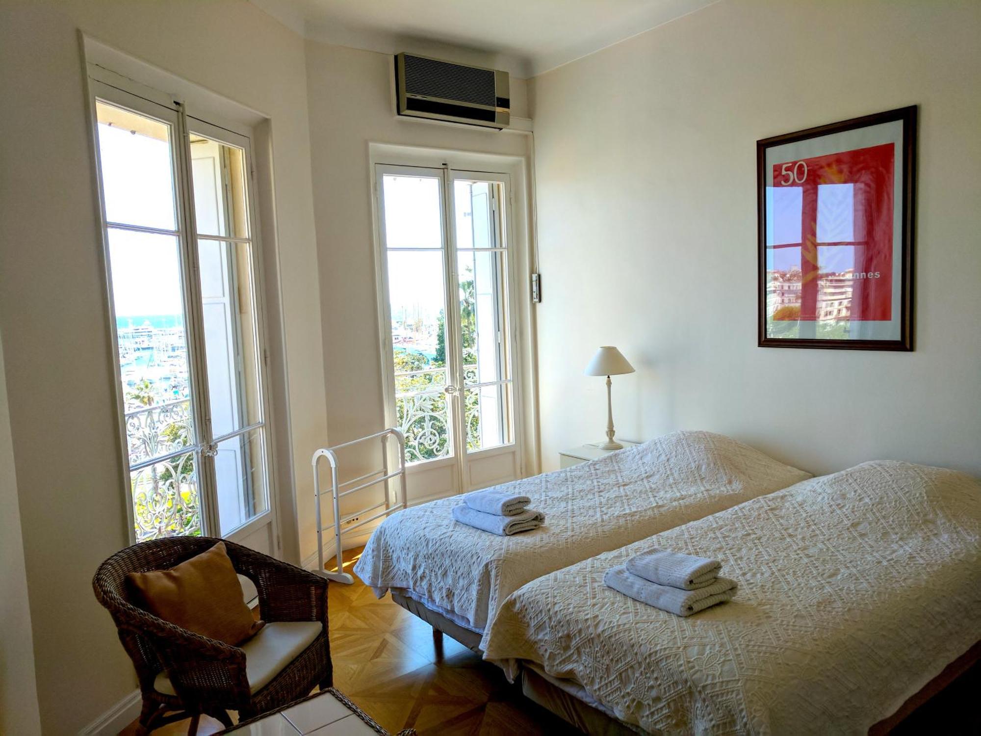 Citilet Louis Blanc 1,2,3 - Three Gorgeous, Open-Plan Apartments Канны Номер фото